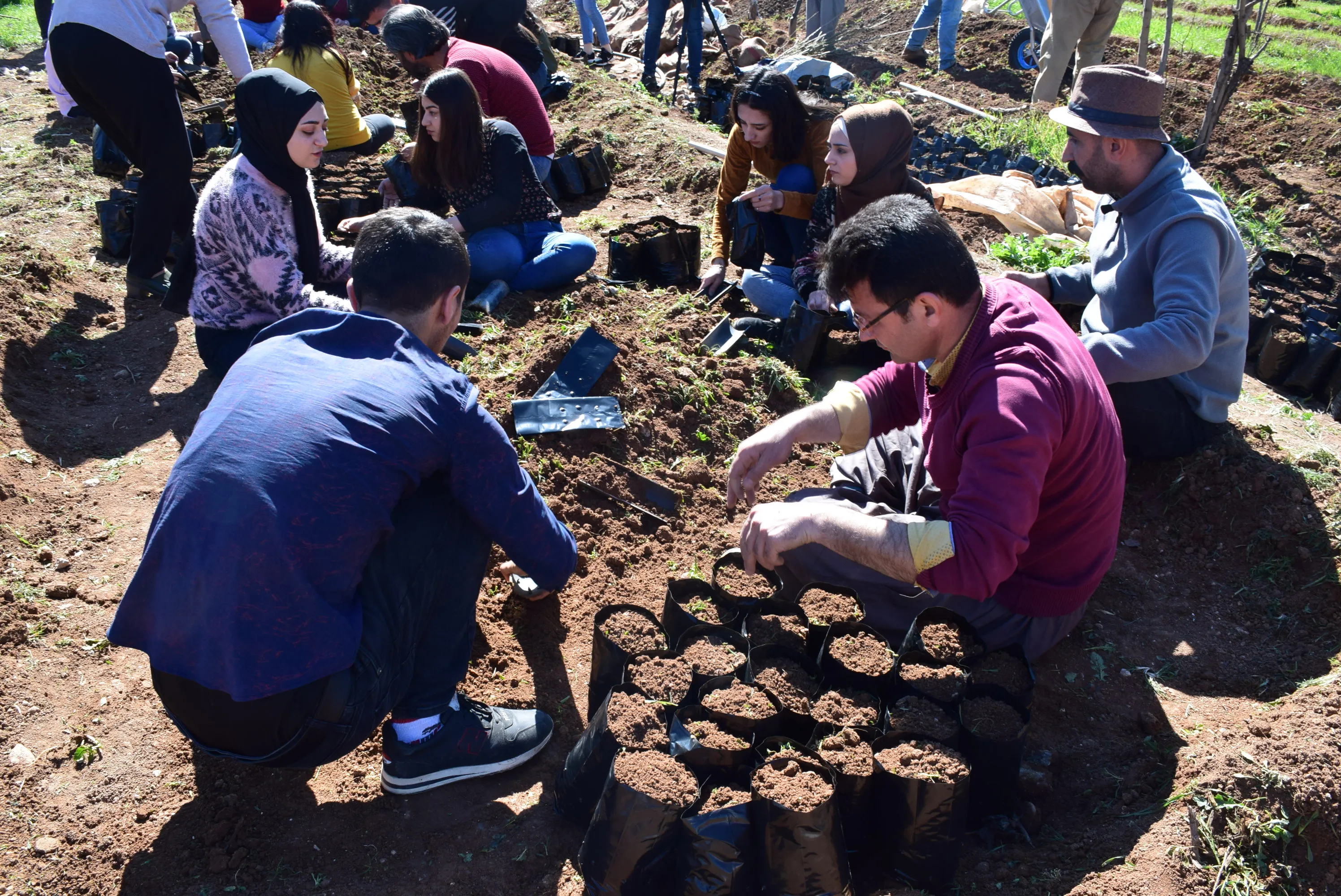 /ar/uploads/files/2021/02/23/134448_qam-zaningeha-rojava-28429.webp