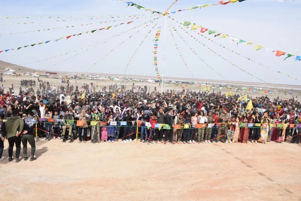 /ar/uploads/files/2021/03/21/151639_bi-dawibuna-newroz.webp