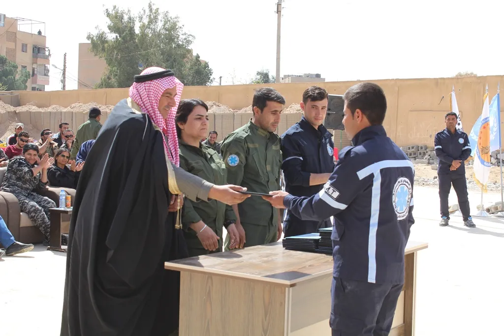قوى الأمن الداخلي في الطبقة تخرج أول فريق للطوارئ والإسعاف