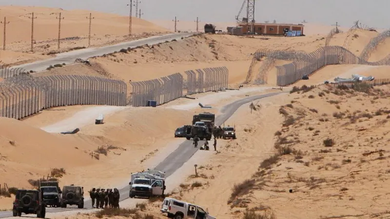مواطنو غزة يستعدون لمسيرة العودة والقوات الإسرائيلية تتأهب