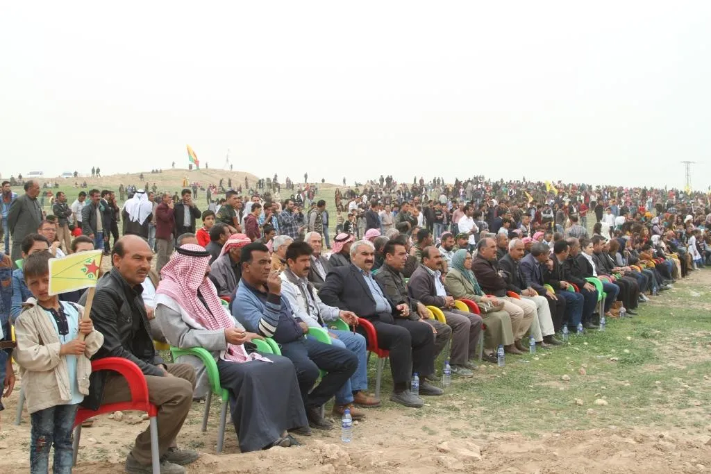 بالعروض الفنية نوروز كري سبي مستمر