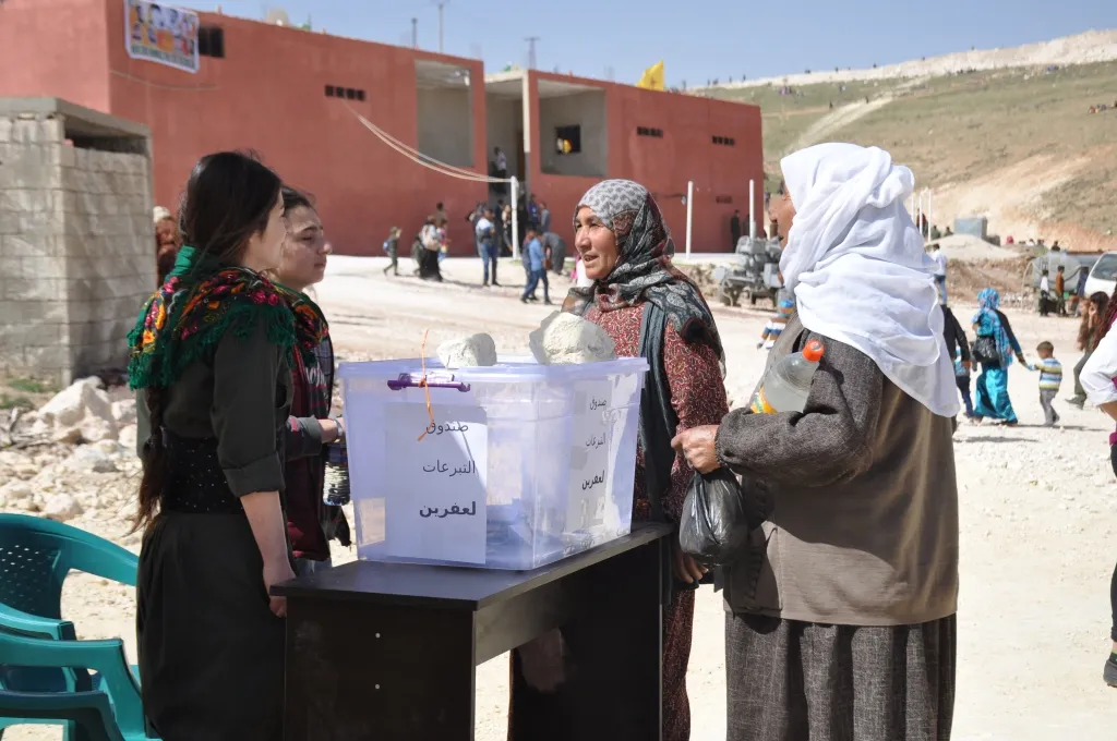 خيمة لدعم مقاومة العصر في نوروز كوباني