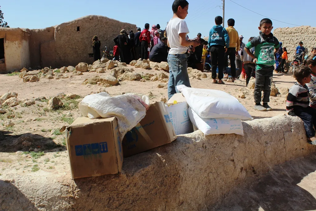 منظمتان محليتان توزعان سلال غذائية في ريف الجرنية