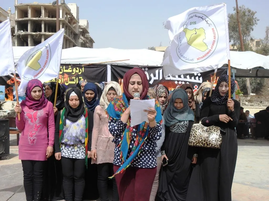 اعتصام الرقة المساند لعفرين يستمر في يومه السادس