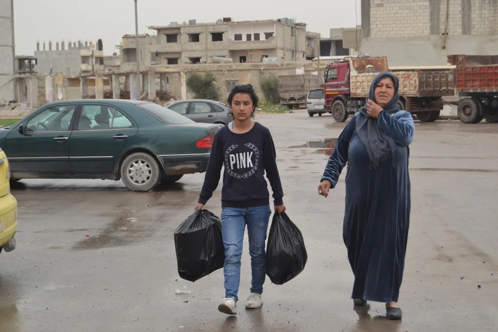 "إن لم  نقف مع بعضنا في هذه المحنة, فمتى سنقف"
