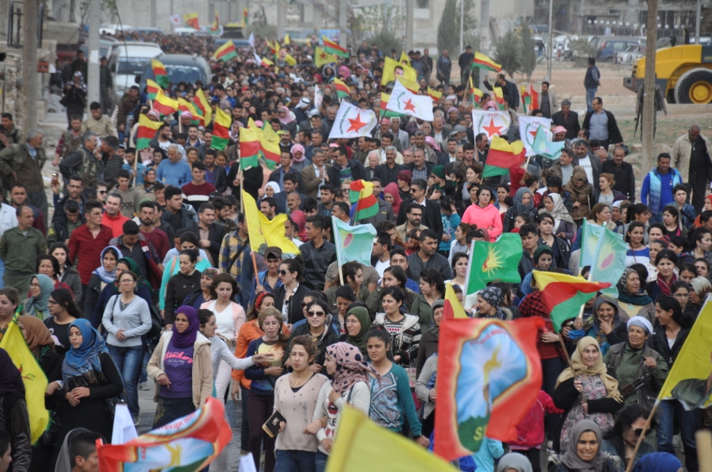 كلمات تظاهرة كوباني تؤكد بأن الإنسانية ستنتصر