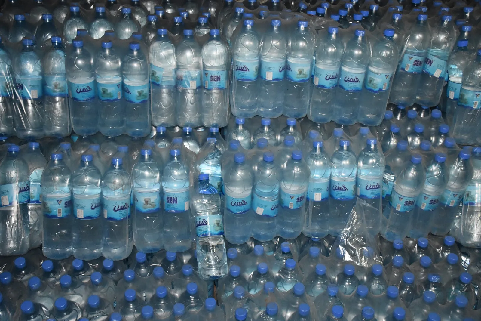 جهود كبيرة بإمكانات قليلة لتغطية احتياجات أهالي عفرين