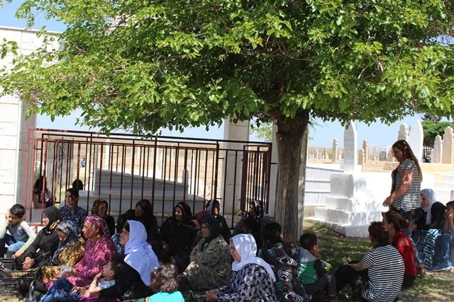 إيزيديو تربه سبيه يتمنون الحرية والسلام لعفرين بحلول عيد الأربعاء الأحمر