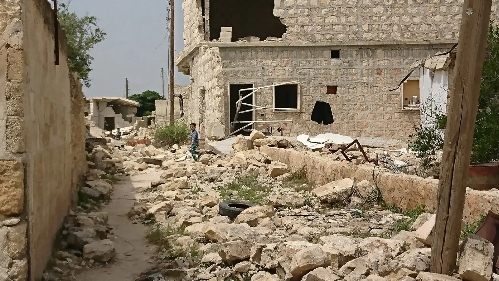 قرية بابنس المدمرة أصبحت مأوى لـ 2184 عائلة من عفرين