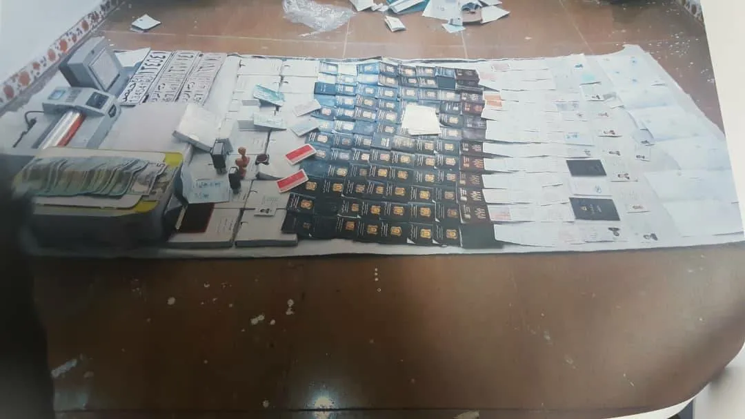 أسايش الحسكة تلقي القبض على شخصين يمتهنان تزوير الأوراق الرسمية