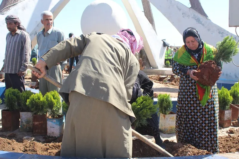 "ميلاد القائد، ميلاد ثورة المرأة"