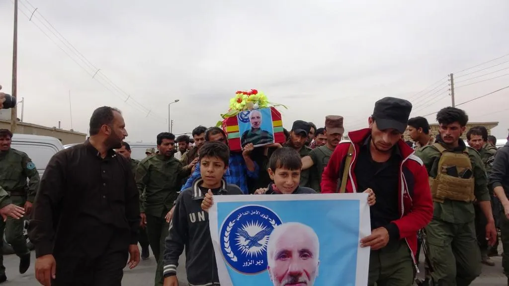 جثمان الشهيد أحمد الشيخ وري الثرى في مزار الشهيد سيفدار