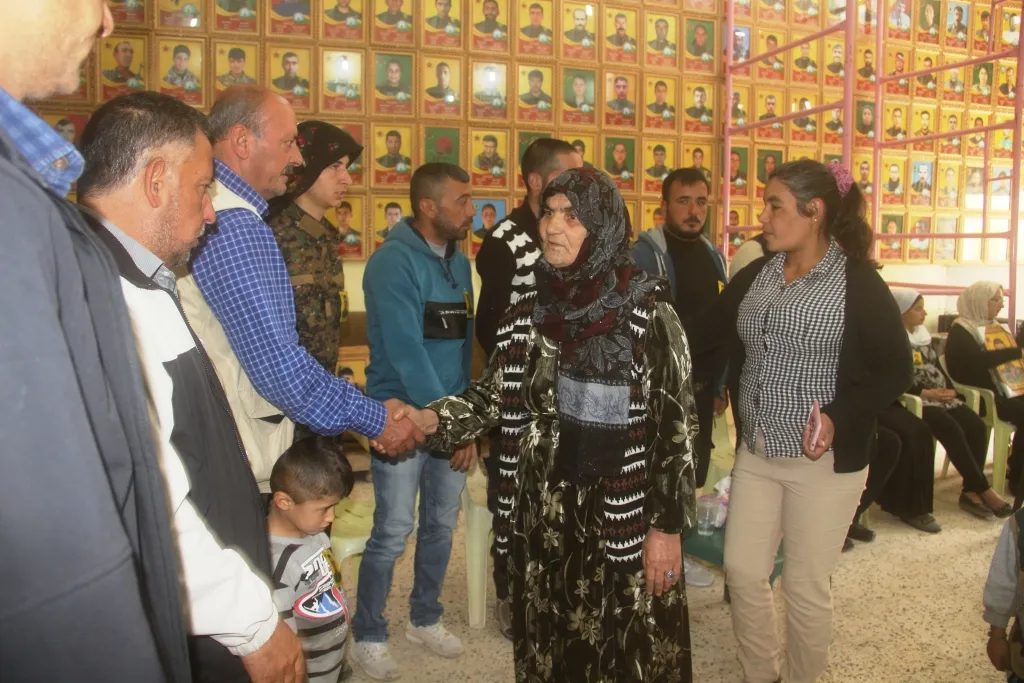 مجلس عوائل الشهداء يقيم مراسم عزاء للشهيد أنور جندريسة في كوباني