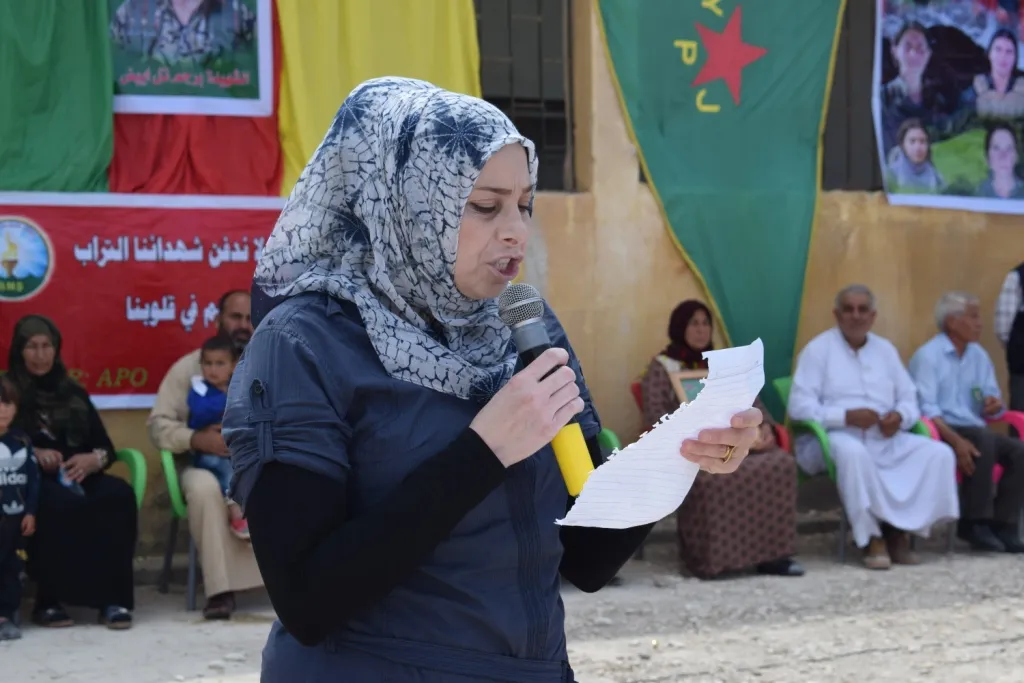 مراسم غيابية لمقاتلة من كري سبي استشهدت في مقاومة العصر