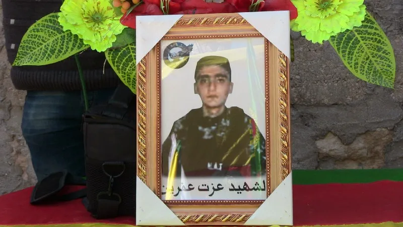 أهالي حلب يقدمون العزاء لذوي الشهيد عزت عفرين