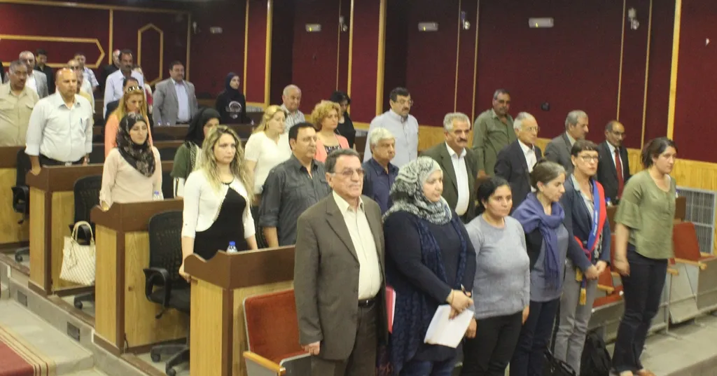 المجلس التشريعي يناقش قانون السفر خارج مناطق الإدارة الذاتية