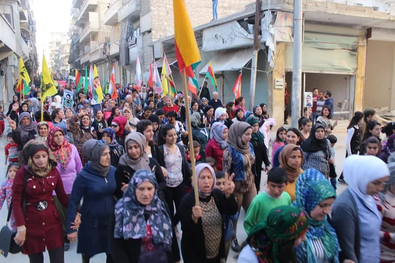 تظاهرة في حلب تنديداً باستمرار العزلة المفروضة على أوجلان