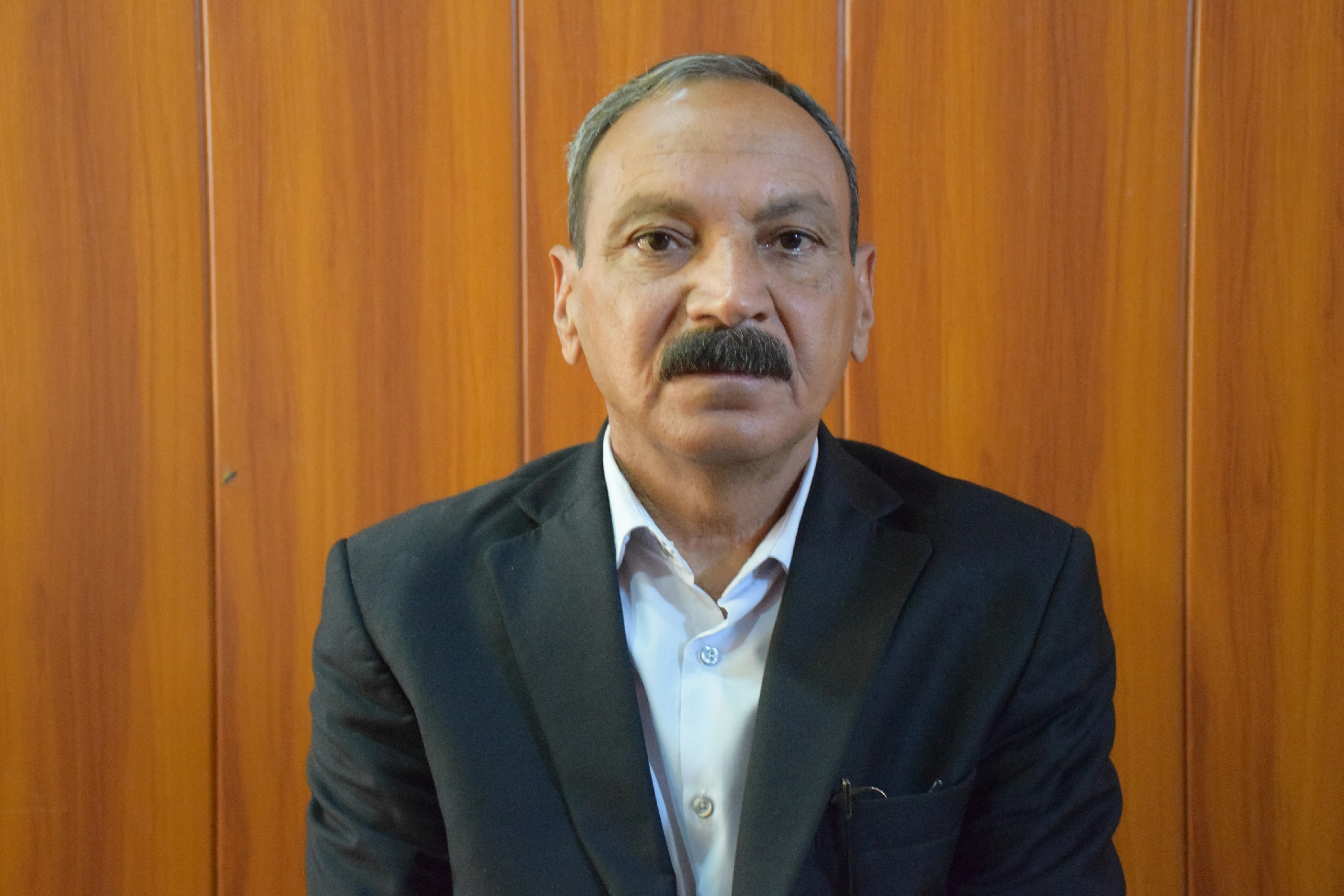 حسين حجي: على بعض الجهات الكردية التخلي عن المصالح الشخصية