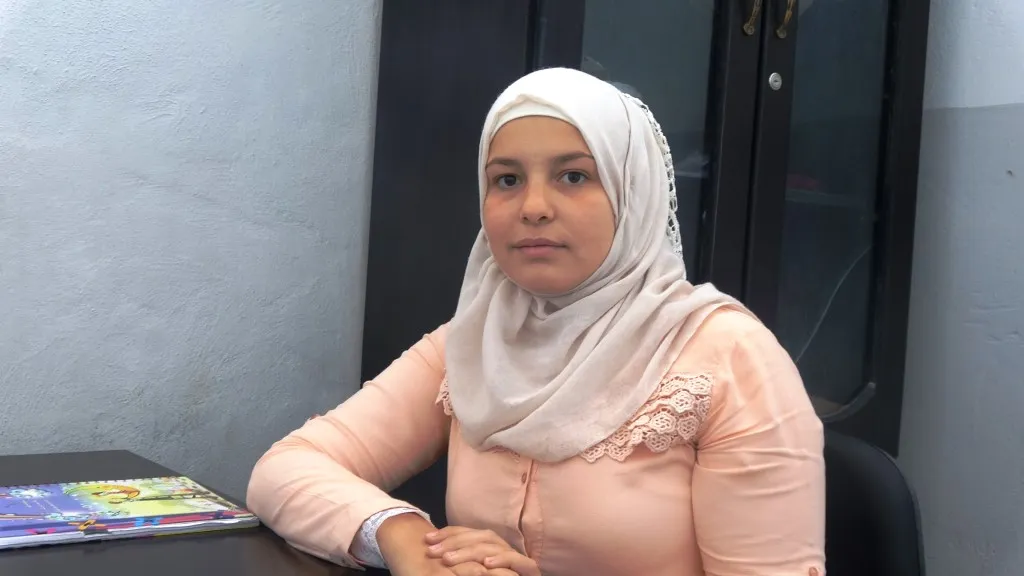 دار المرأة في مخيم عين عيسى تؤمن عشرات فرص العمل للنساء