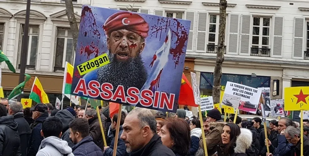 تظاهرات بانتظار أردوغان في لندن