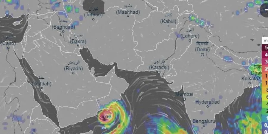 الإعصار مكونو سيدخل السعودية يوم السبت المقبل