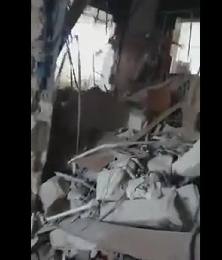 المرتزقة يفضحون أسيادهم بتصوير أنقاض مشفى آفرين