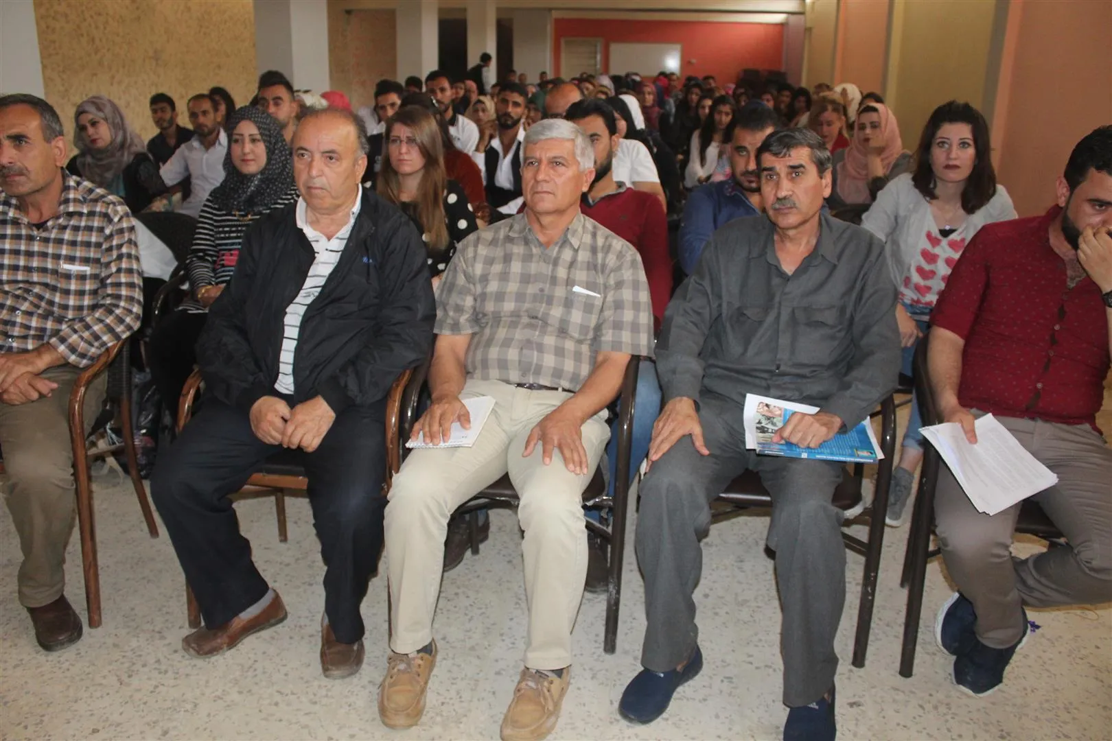 فعالية ثقافية لتشجيع الطلبة على ممارسة هواياتهم الثقافية