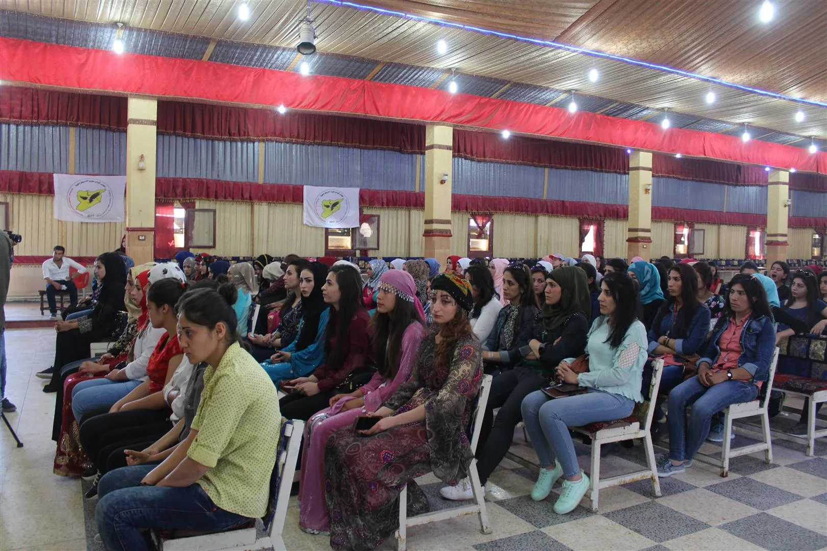 منتدى حواري للمرأة الشابة.. تم التأكيد فيه على ضرورة تنظيم الشابات