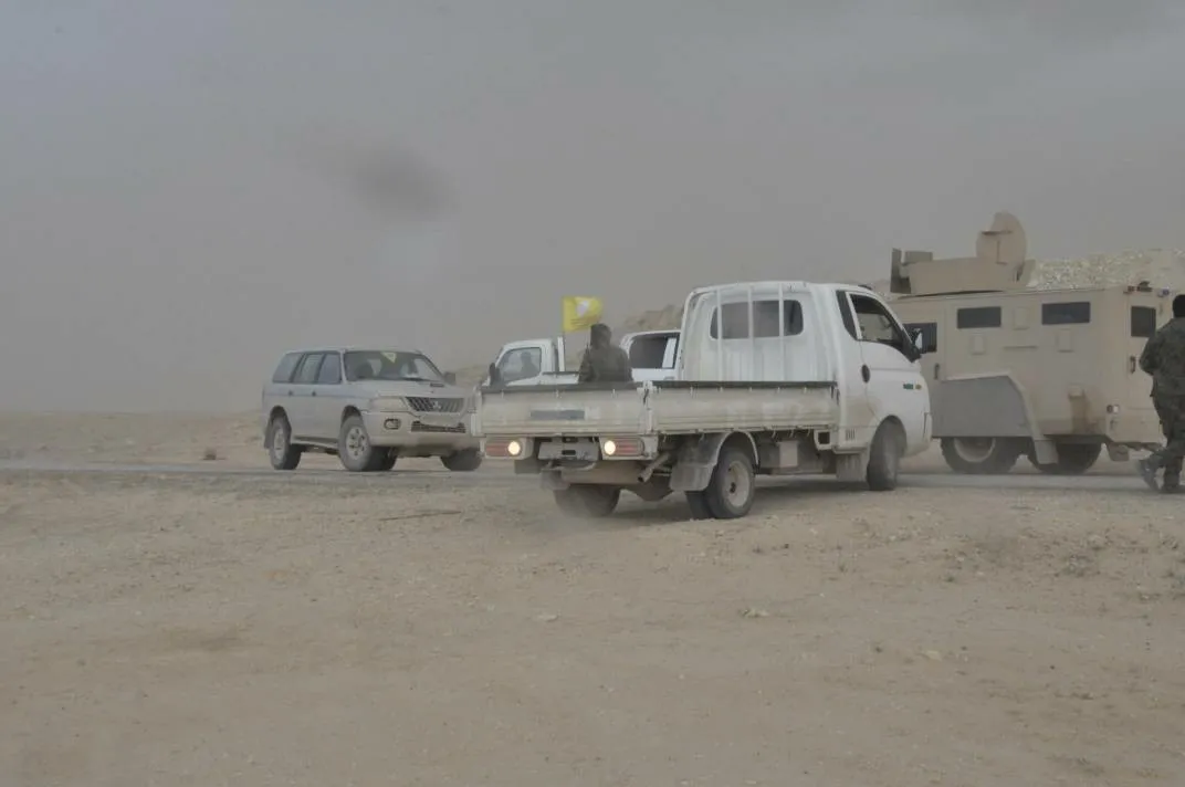 عاصفة رملية في دير الزور وقسد تعزز مواقعها