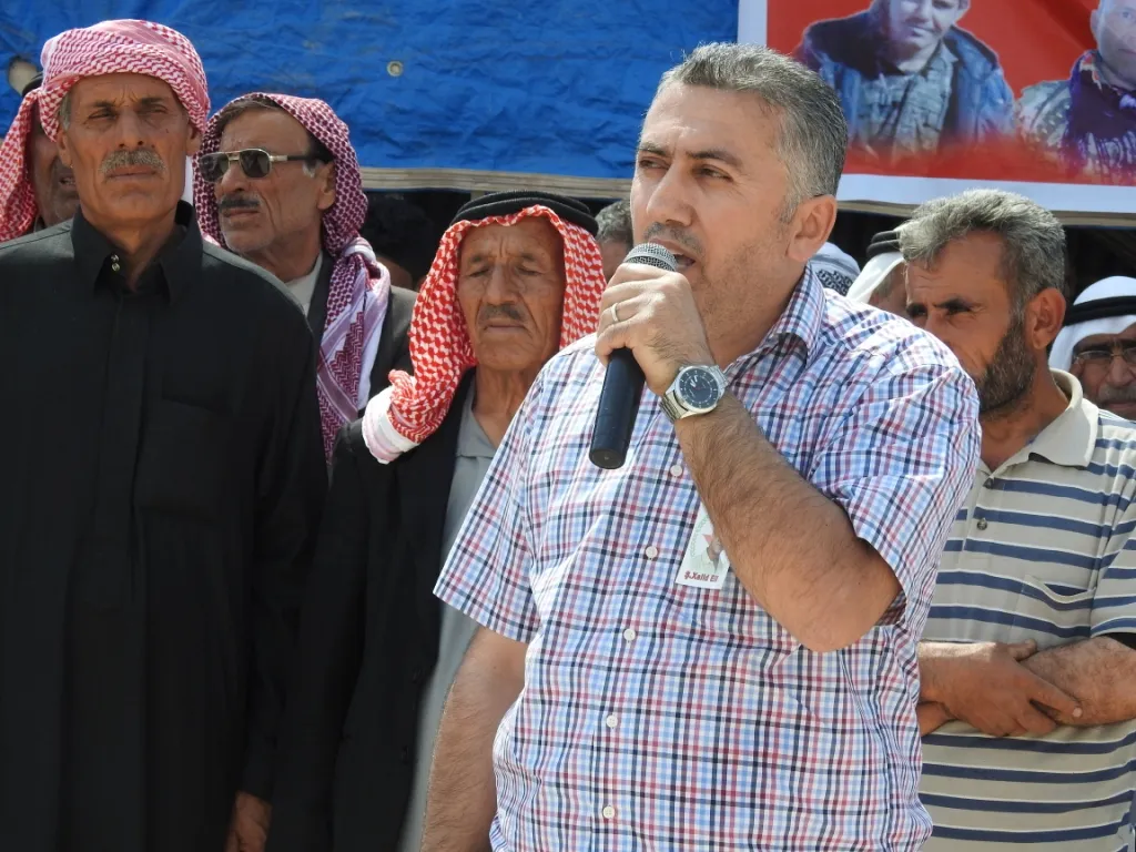 تقديم واجب العزاء لذوي شهيد خالد كوتي