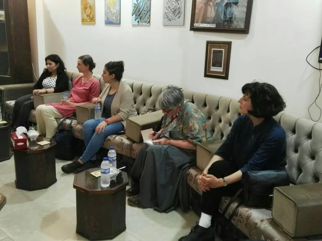 وفد من الناشطات الأوروبيات يصل روج آفا