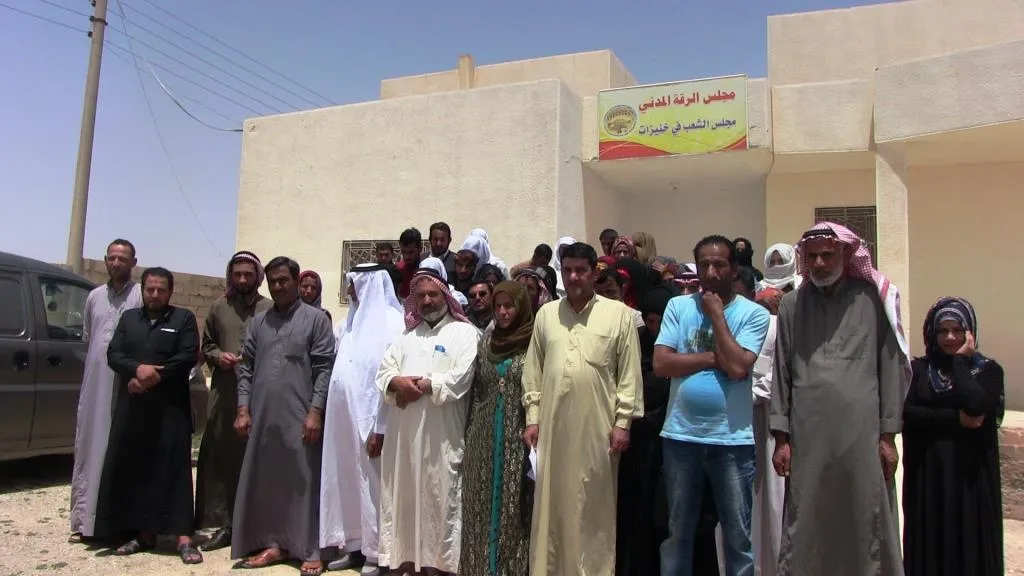 مجالس الإدارة المحلية في الرقة تدعو للتكاتف بوجه الاحتلال والتغير الديمغرافي