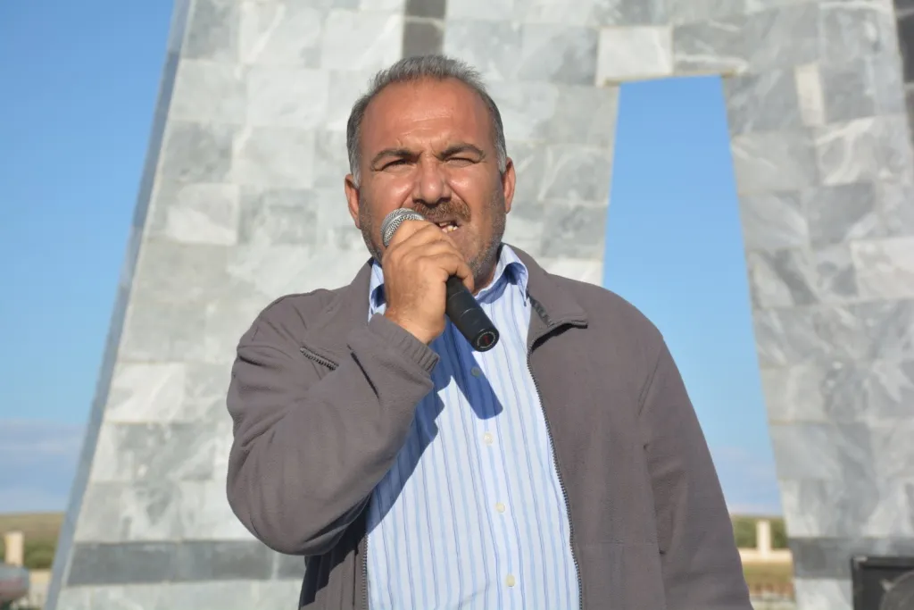 أهالي كوباني يودعون الشهيد شورش إلى مثواه الأخير