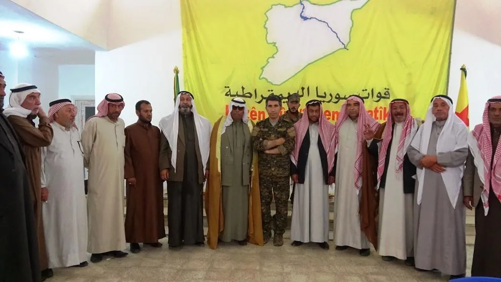 شيوخ ووجهاء عشائر دير الزور: نرفض دخول الميليشيات لمناطقنا ونؤكد دعمنا لـ قسد