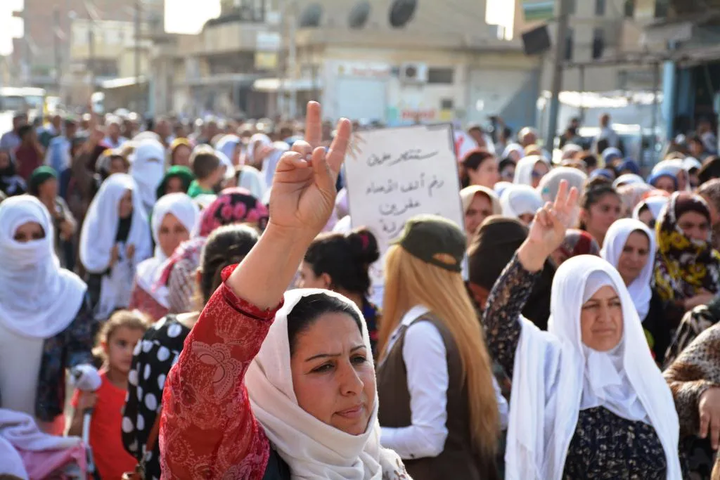 تظاهرة حاشدة في عامودا ضد الغزو التركي لكردستان