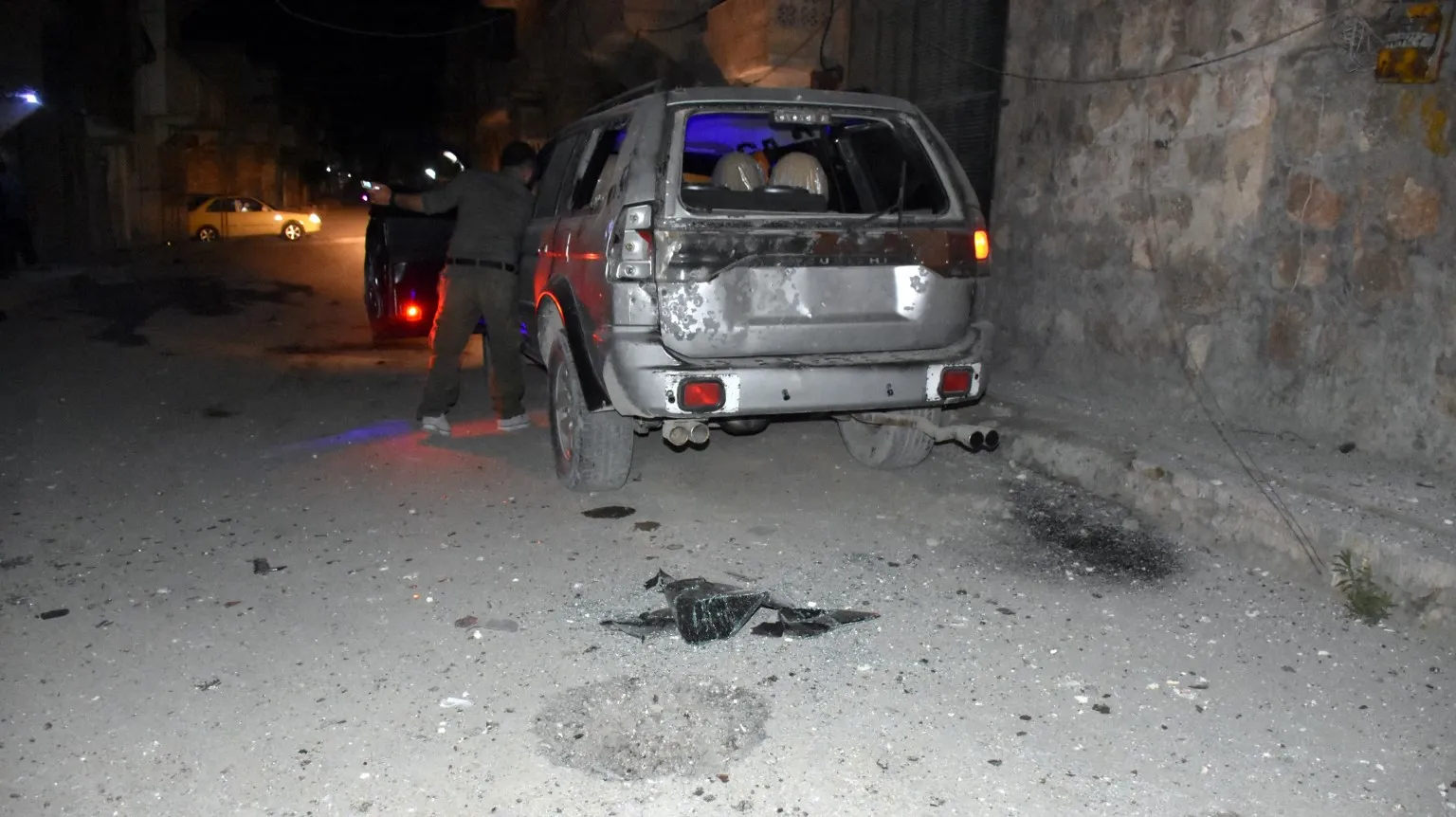 إصابة 3 مدنيين وأضرار مادية جراء قصف المرتزقة على شيخ مقصود