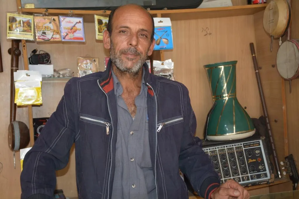 العازف عيسى محمد يحيي الفن على طريق معلمه محمد شيخو
