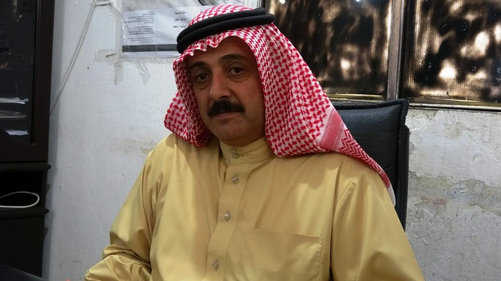 مياه مستنقع مخيم عين عيسى تهدد النازحين