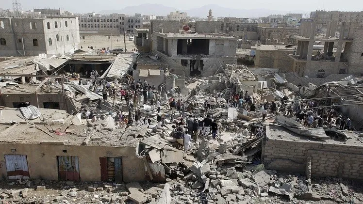 التحالف بقيادة السعودية يواصل قصف الحوثيين في الحديدة