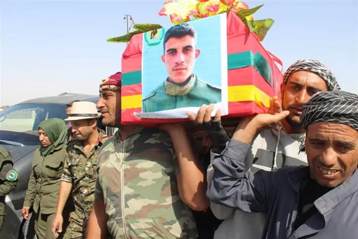 جثمان الشهيد حسان لوص وري الثرى في الشدادي