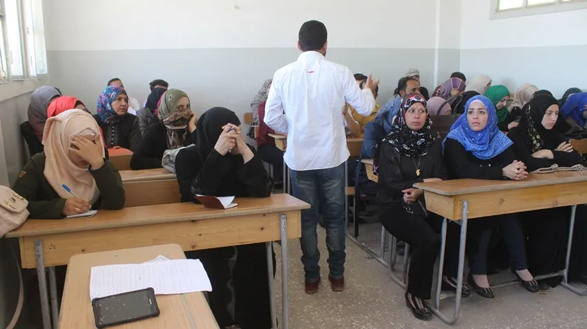 انطلاق الدورة التدريبية الفكرية وتخصصية لمعلمي الطبقة