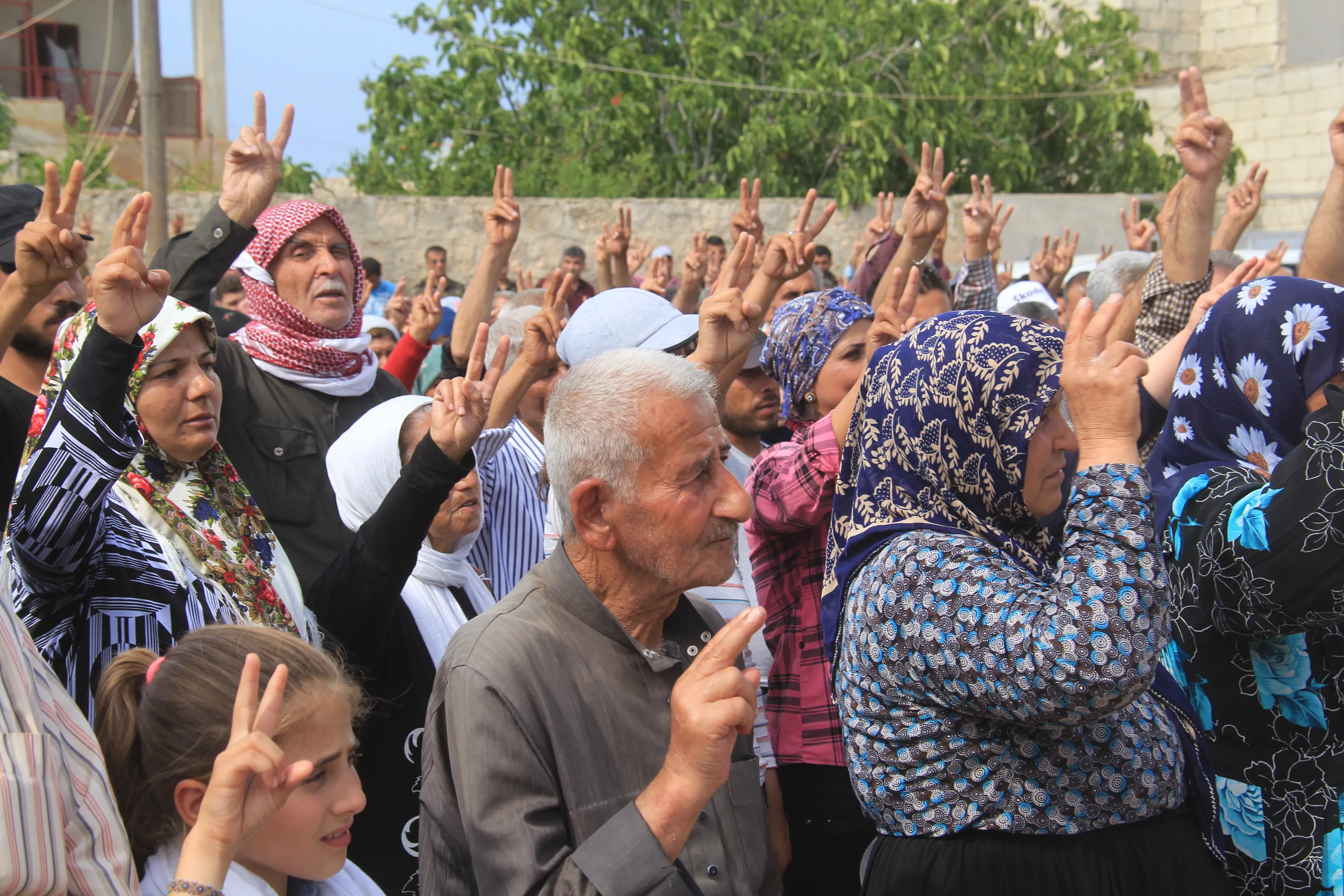في مراسم شهيد مقاومة العصر: المقاومة مستمرة وسننتصر بروح هؤلاء العظماء