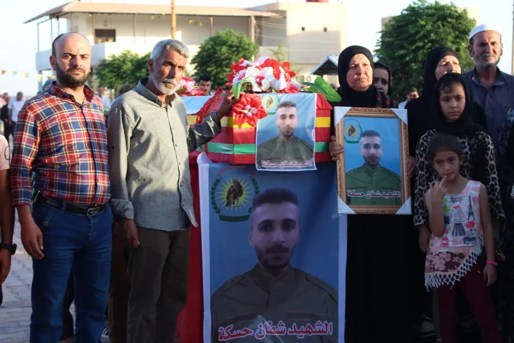 جثمان الشهيد شفان حسكة يوارى الثرى في مثواه الأخير