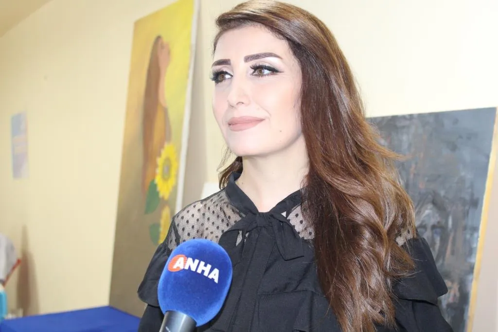 رونق خاص للمرأة في معرض الكتاب الثاني