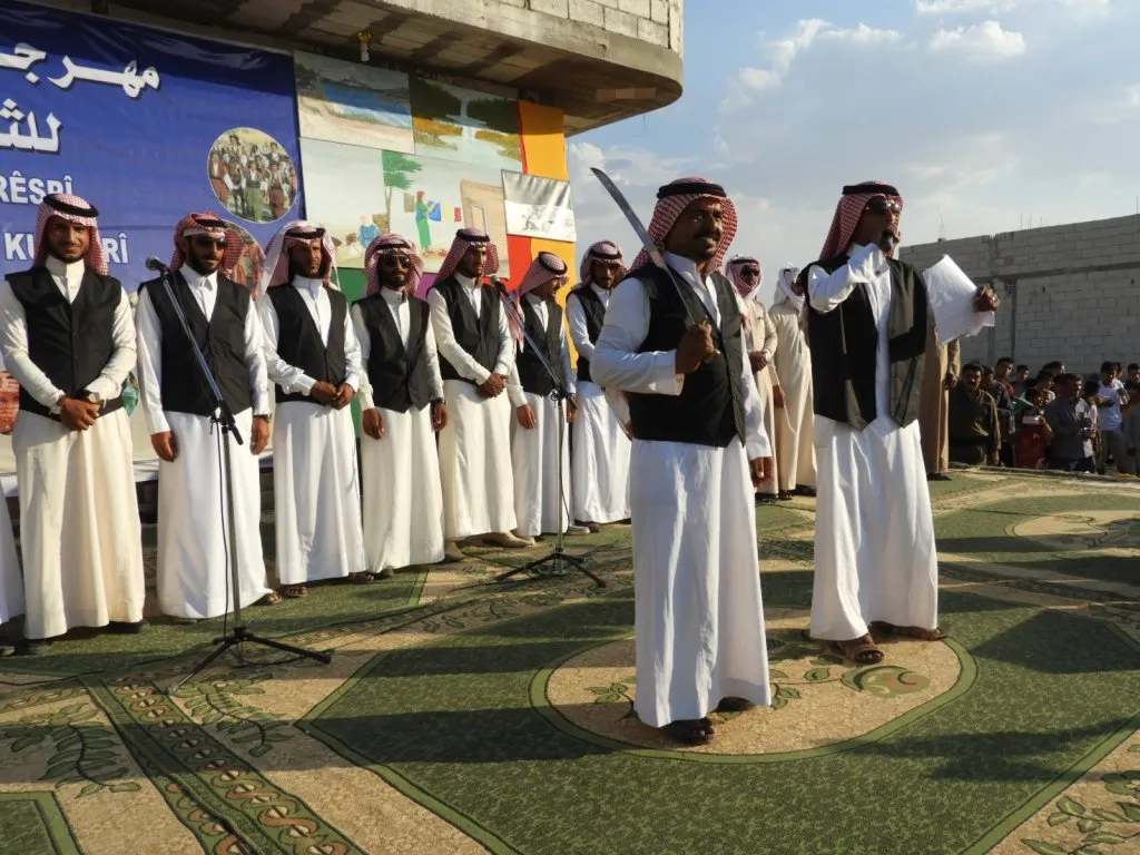 مهرجان الثقافة والتراث تحيي رقصة بدوية نادرة