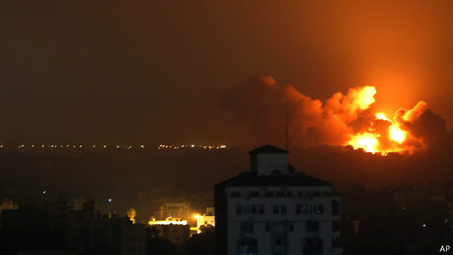 قصف إسرائيلي يودي بحياة شابين في غزة