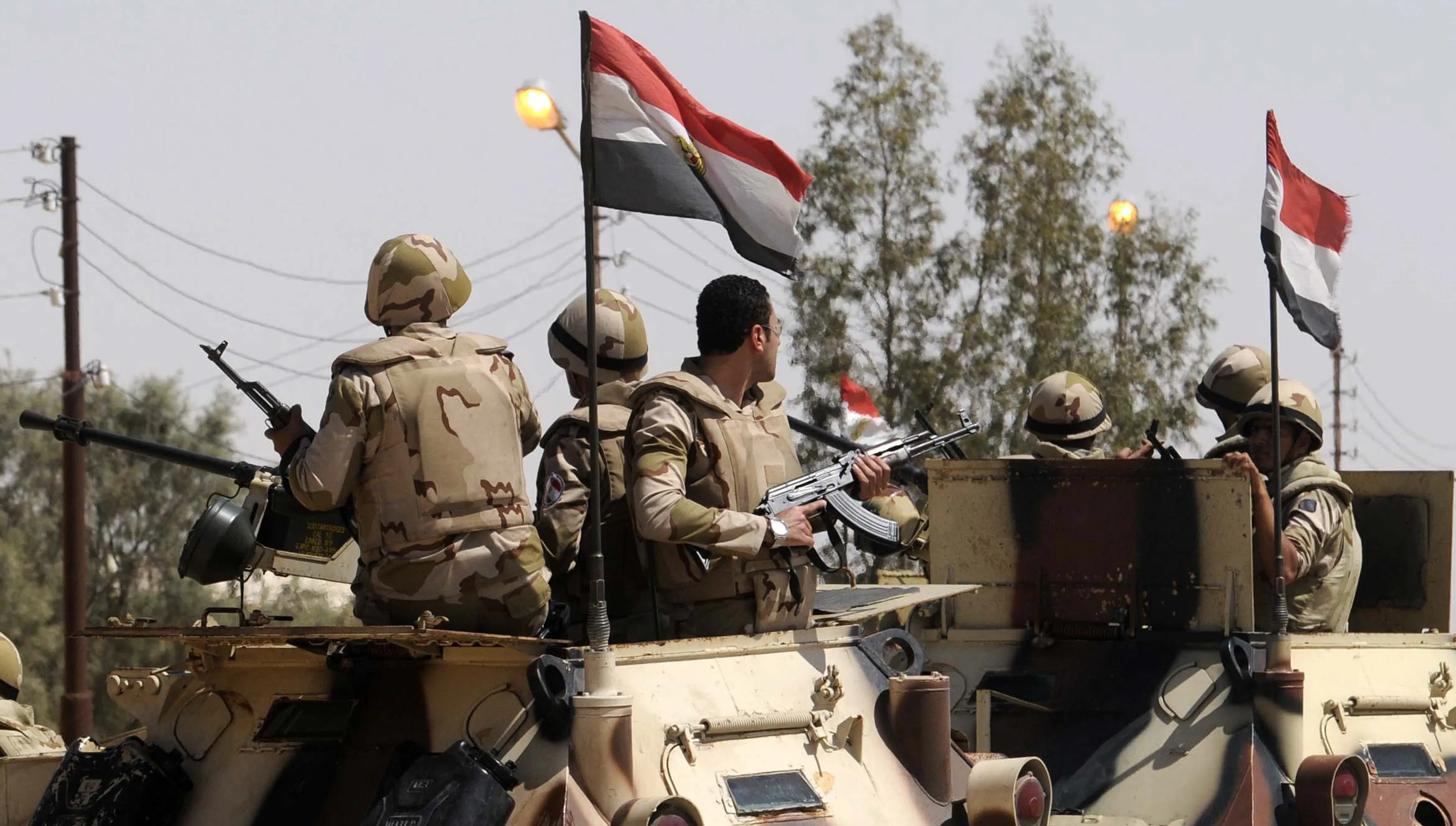 عمليات الجيش المصري تحاصر المجموعات في سيناء بأسلوب "الذئاب المنفردة"