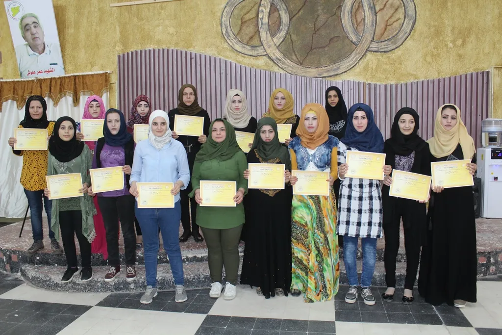 أكاديمية المرأة في الطبقة تخرج دورتها الرابعة