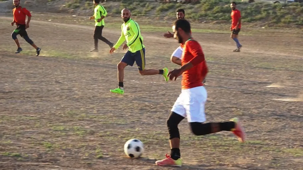  دعماً لشباب الرياضين تنظيم دوري لكرة القدم بالرقة