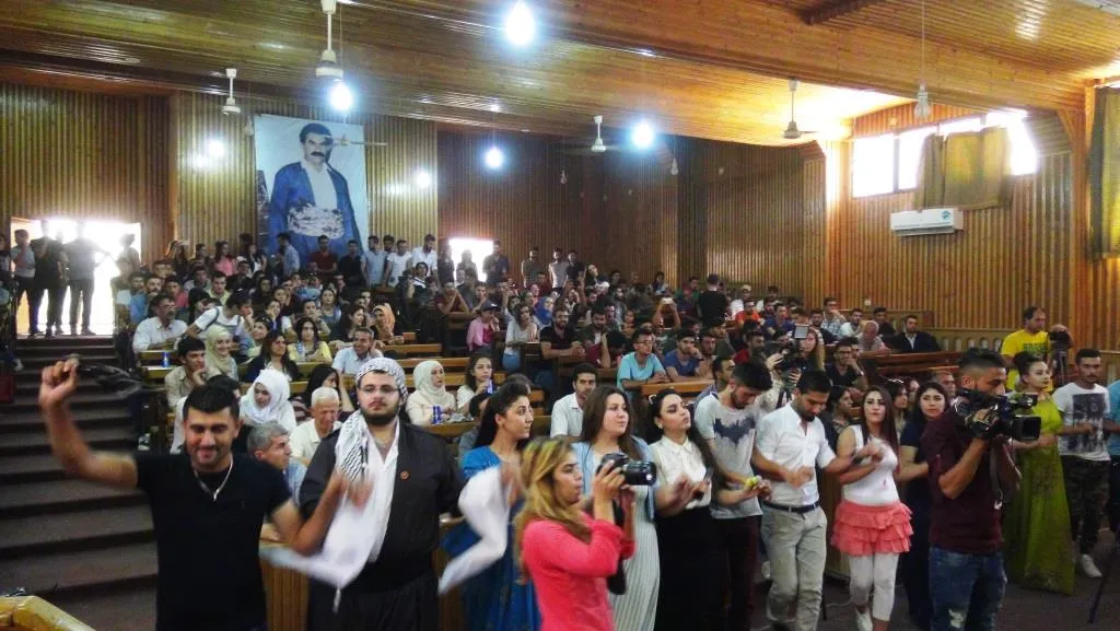 جامعة روج آفا تحتفل بالذكرى السنوية الثانية لافتتاحها